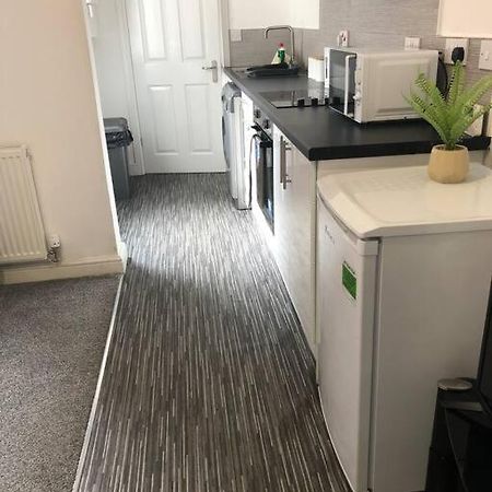 Apartament Simple And Sweet, Flat On Lewis Street - 1 Br Stoke-on-Trent Zewnętrze zdjęcie